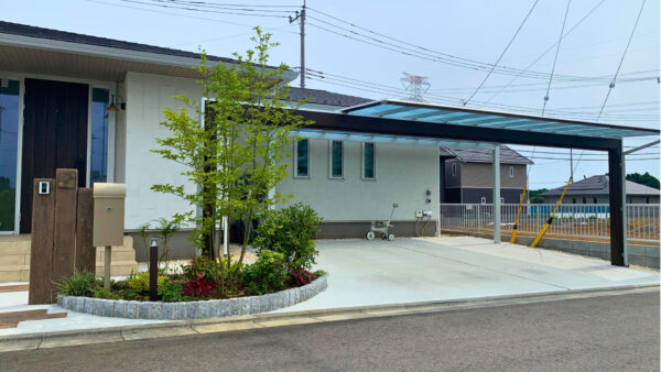 平屋の個性を引き立てるナチュラルモダンな外構　つくば市K様邸